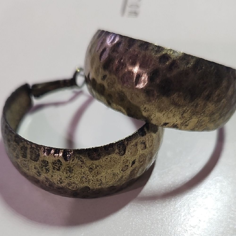 Elegant Gold-Toned Hammered Hoop Earrings